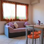 Bright Flat With Pools Apartament