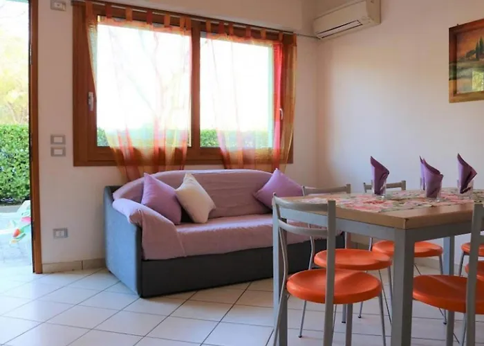 Bright Flat With Pools Apartmán