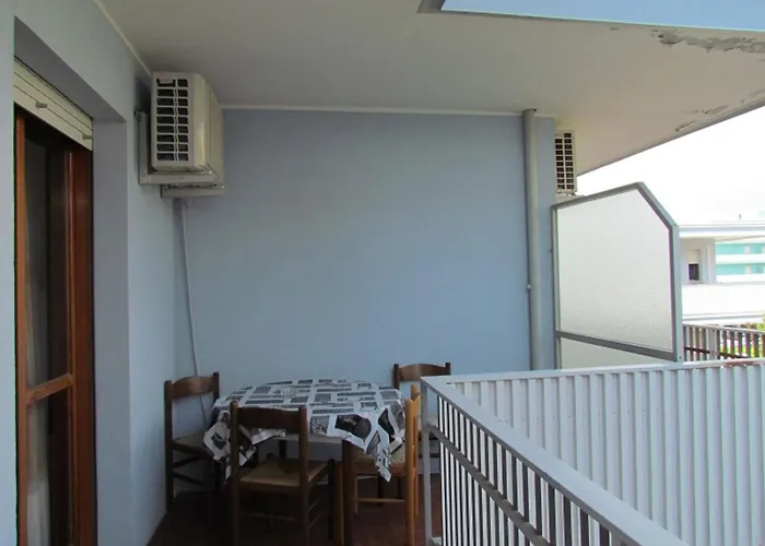 Bright Flat With Pools Bibione